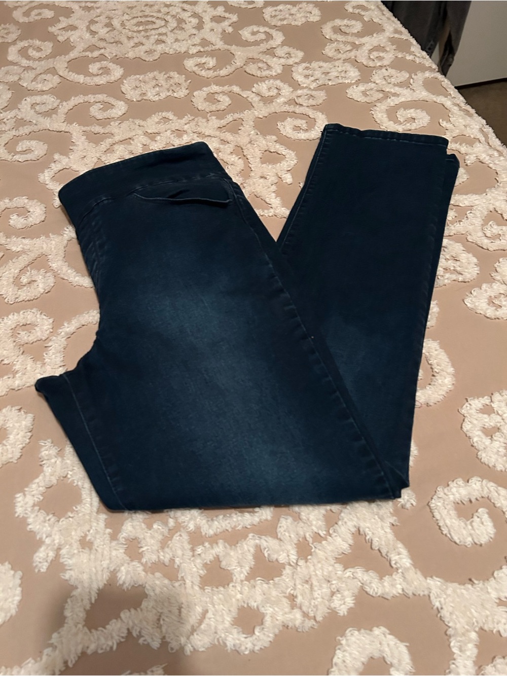 Gloria Vanderbilt Dark Blue Skinny Jeans